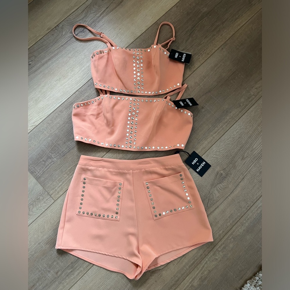 NBD X Naven 2 piece outfit. Shorts sz small 2 tops sz sm and lg nwt
